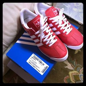 Addidas red n white